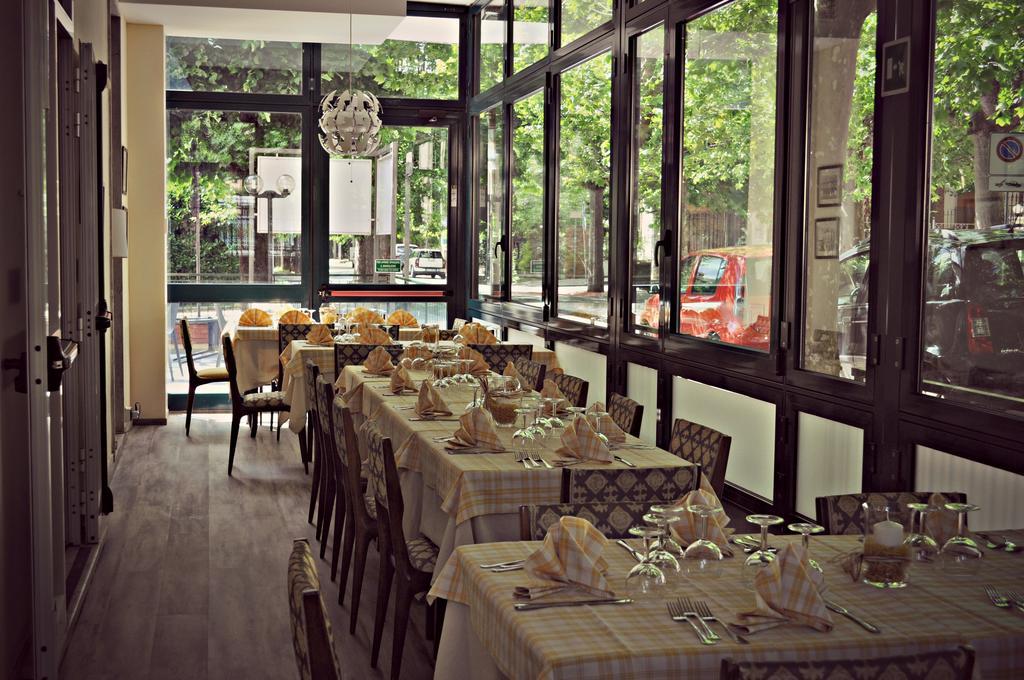 Hotel Butterfly Montecatini Terme Ngoại thất bức ảnh