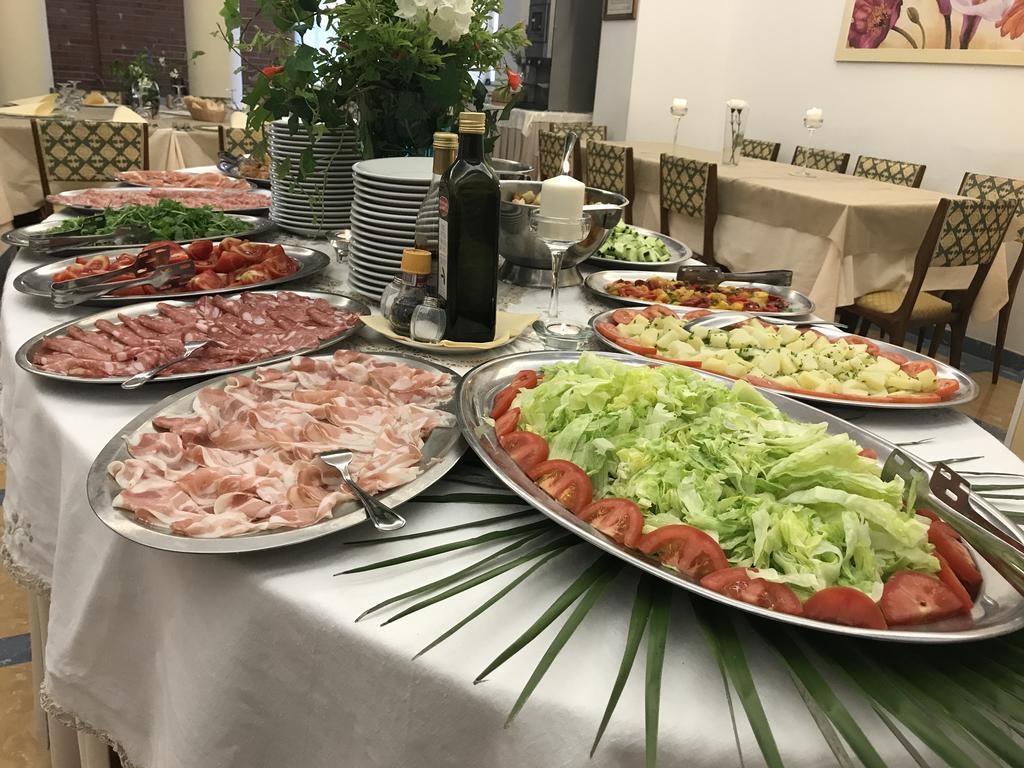 Hotel Butterfly Montecatini Terme Ngoại thất bức ảnh
