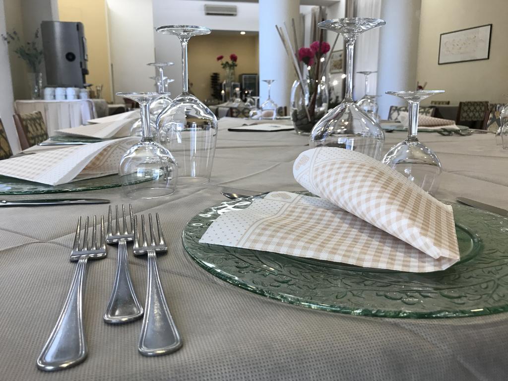 Hotel Butterfly Montecatini Terme Ngoại thất bức ảnh