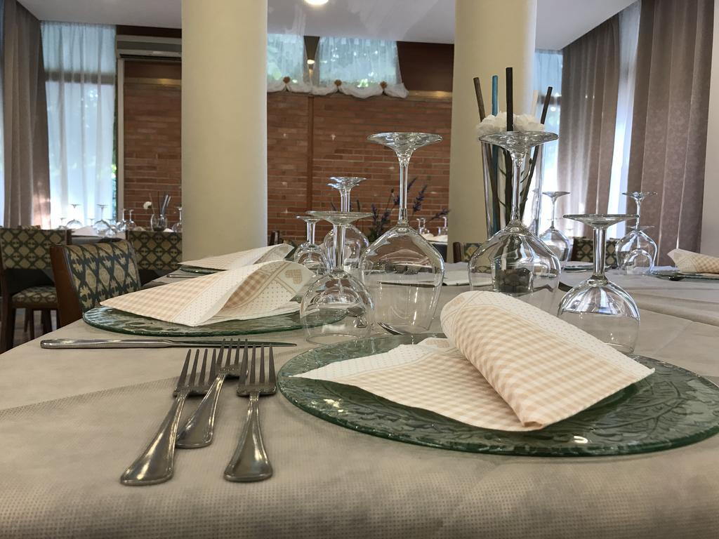 Hotel Butterfly Montecatini Terme Ngoại thất bức ảnh