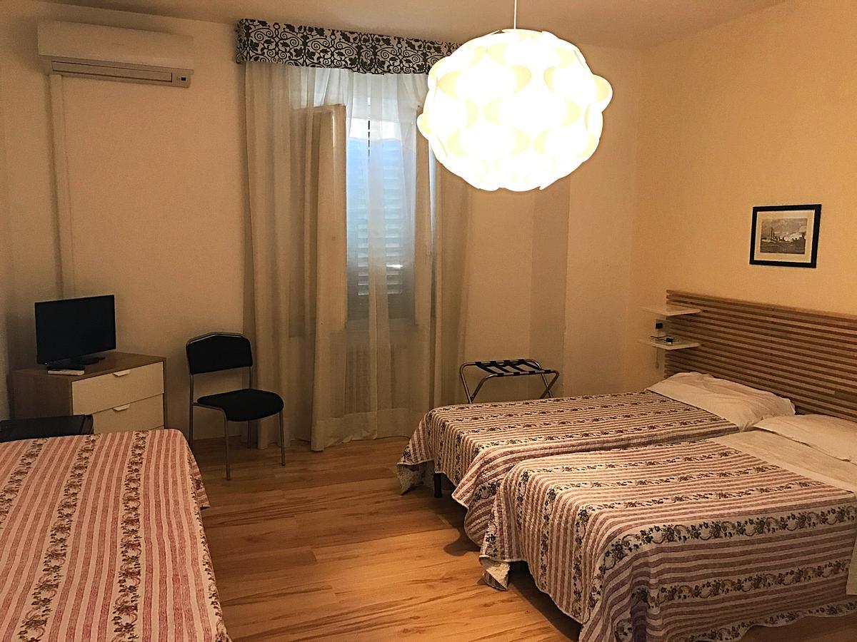 Hotel Butterfly Montecatini Terme Ngoại thất bức ảnh